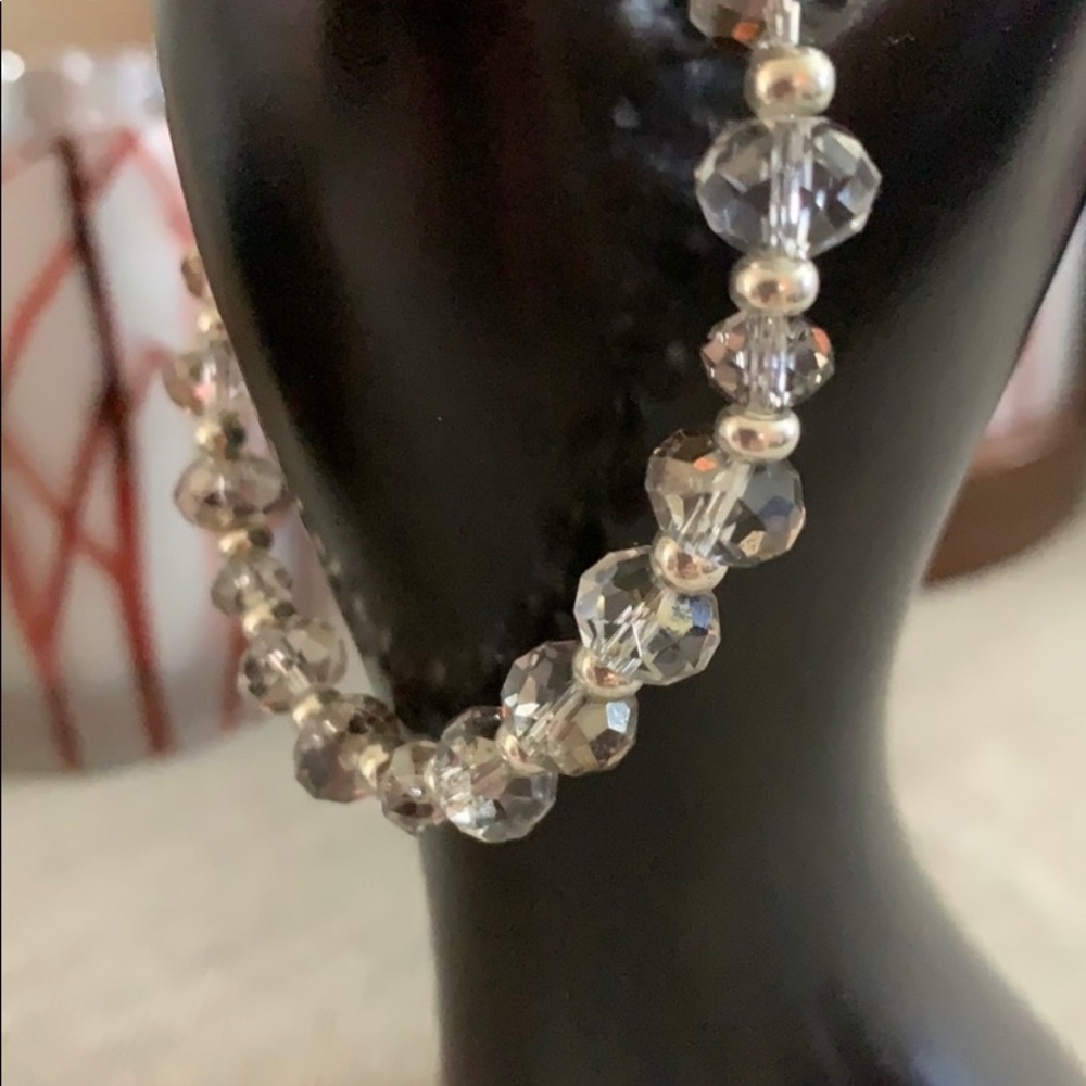 Handmade Gray Glass Stretch Bracelet